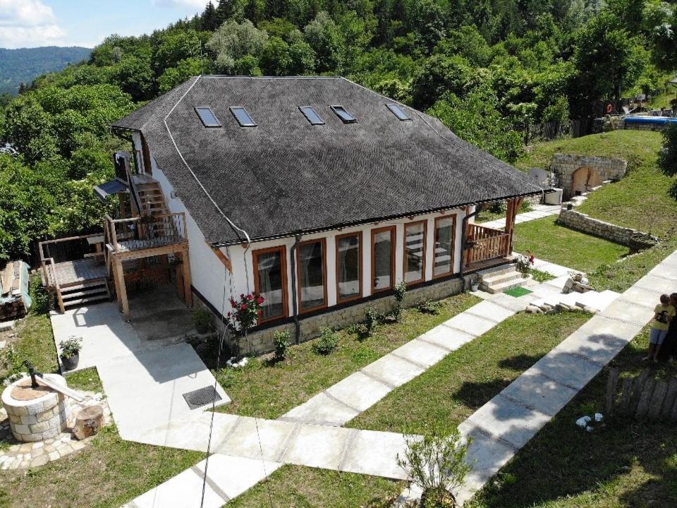 Villa Casa Thymus Soveja Exterior foto