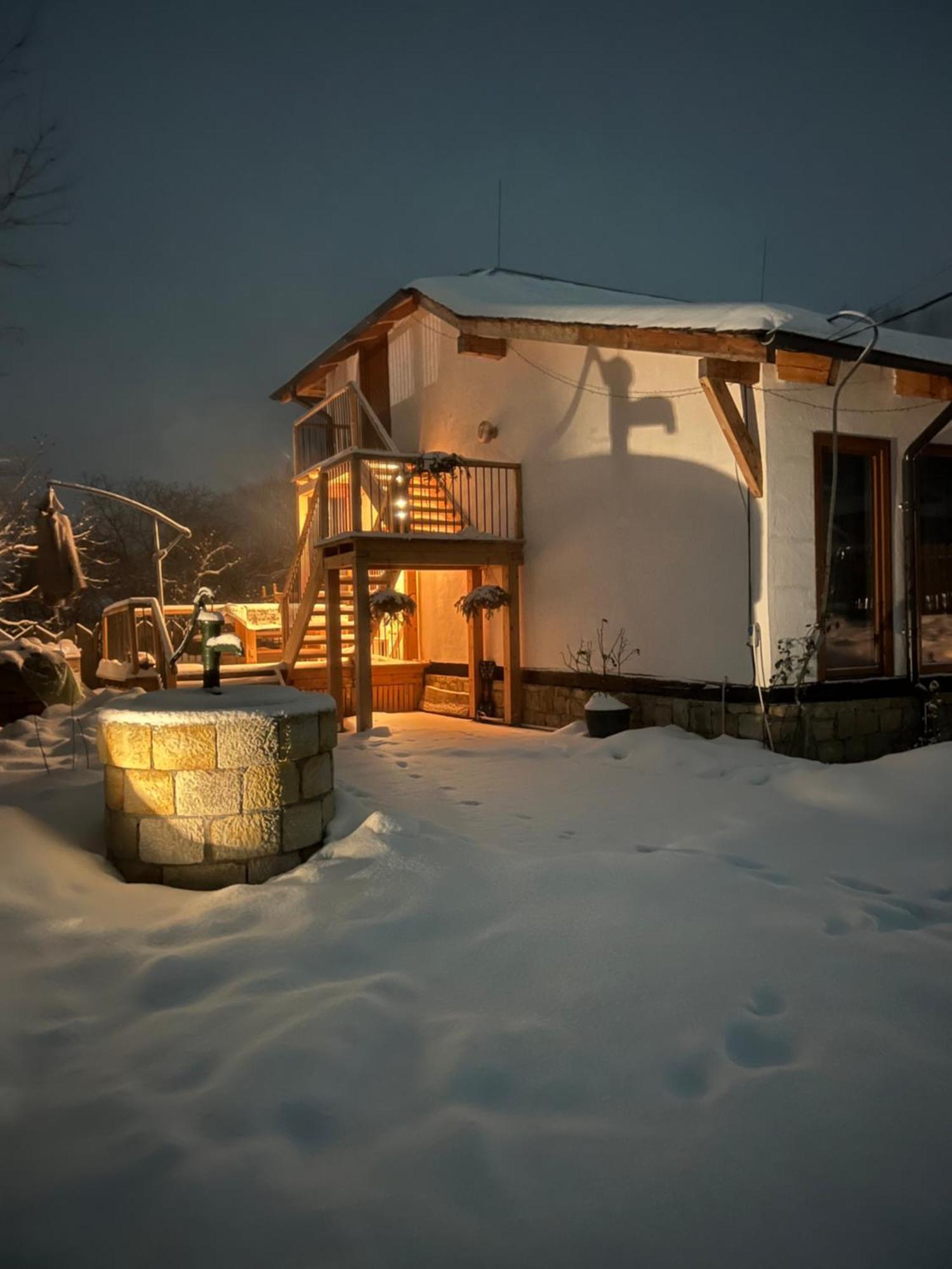 Villa Casa Thymus Soveja Exterior foto